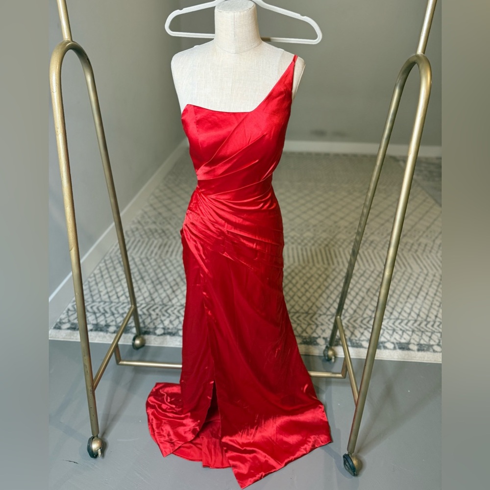 Elegant Red Evening Gown